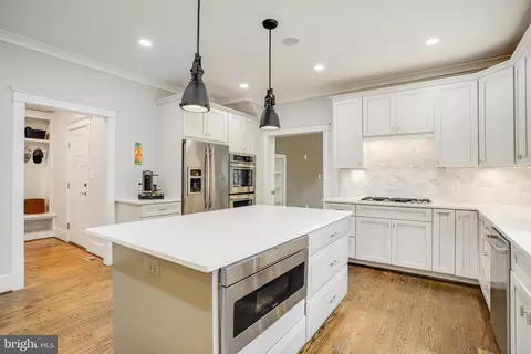 2512 Drexel St, Vienna, VA 22180 photo 24