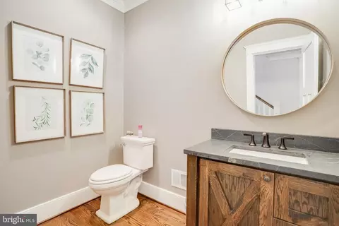 2512 Drexel St, Vienna, VA 22180 photo 15