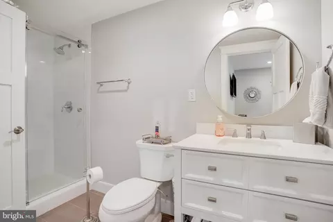 2512 Drexel St, Vienna, VA 22180 photo 58