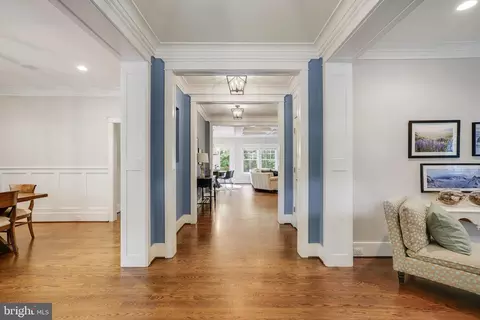 2512 Drexel St, Vienna, VA 22180 photo 5