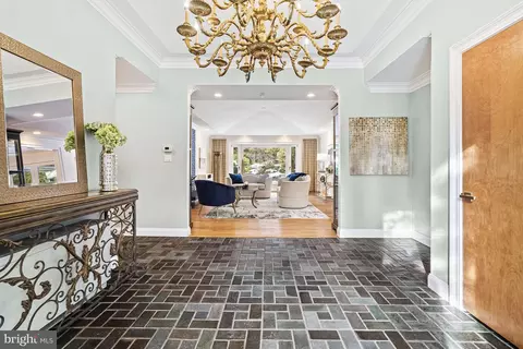 7652 Burford Dr, Mclean, VA 22102 photo 5
