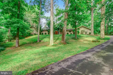 7652 Burford Dr, Mclean, VA 22102 photo 2