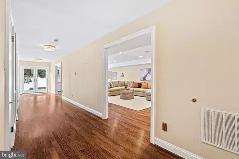 7652 Burford Dr, Mclean, VA 22102 photo 28