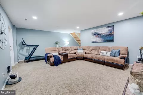2111 Golf Course Dr, Reston, VA 20191 photo 23