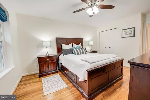 2111 Golf Course Dr, Reston, VA 20191 photo 15