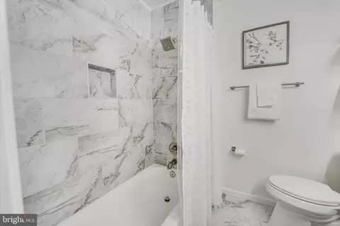 2111 Golf Course Dr, Reston, VA 20191 photo 17