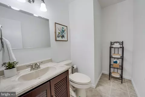 2111 Golf Course Dr, Reston, VA 20191 photo 26