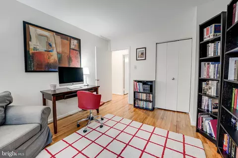 2111 Golf Course Dr, Reston, VA 20191 photo 18