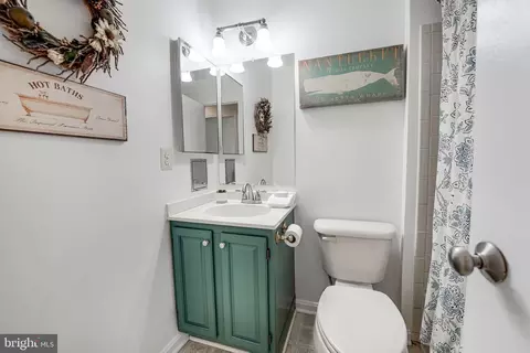 2111 Golf Course Dr, Reston, VA 20191 photo 20