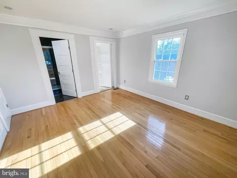 5492 Lighthouse Ln, Burke, VA 22015 photo 9