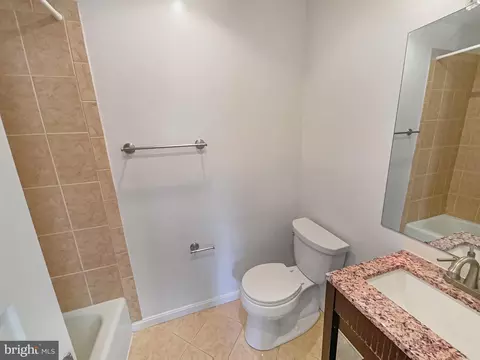 5492 Lighthouse Ln, Burke, VA 22015 photo 11