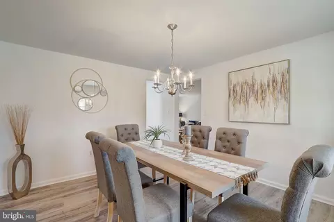 2901 Hideaway Rd, Fairfax, VA 22031 photo 9