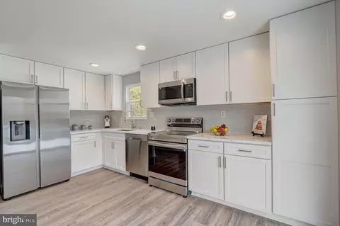 2901 Hideaway Rd, Fairfax, VA 22031 photo 12