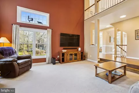 Living - 2792 Dylan Schar Ct, Herndon, VA 20171 photo 5 of 11