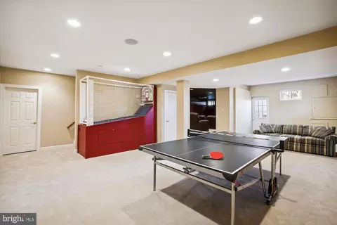Living - 2792 Dylan Schar Ct, Herndon, VA 20171 photo 9 of 11