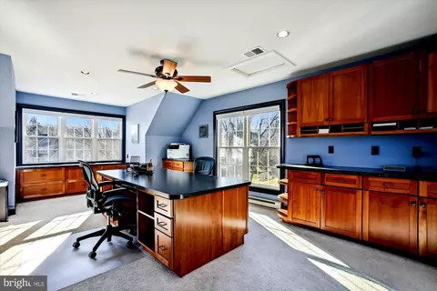 Kitchen - 2792 Dylan Schar Ct, Herndon, VA 20171 photo 7 of 7