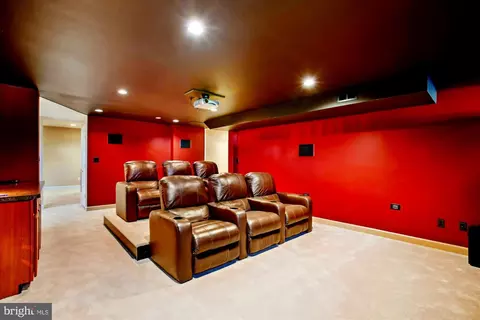 Living - 2792 Dylan Schar Ct, Herndon, VA 20171 photo 10 of 11