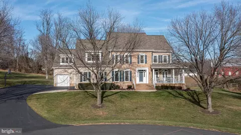 Exterior - 2792 Dylan Schar Ct, Herndon, VA 20171 photo 22 of 24