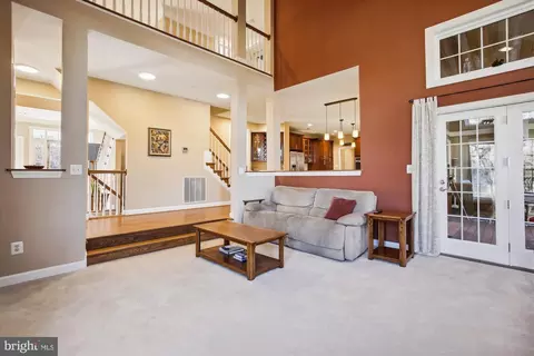 Living - 2792 Dylan Schar Ct, Herndon, VA 20171 photo 6 of 11
