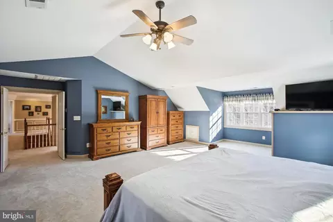 Bedroom - 2792 Dylan Schar Ct, Herndon, VA 20171 photo 3 of 13