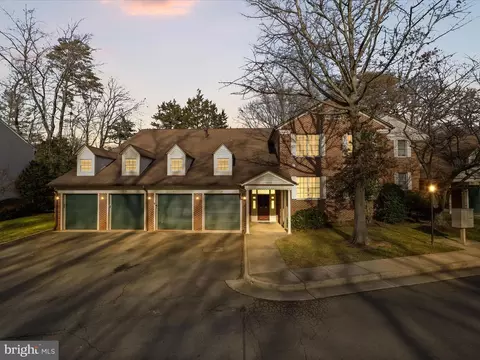 7262 Glen Hollow Ct #3, Annandale, VA 22003