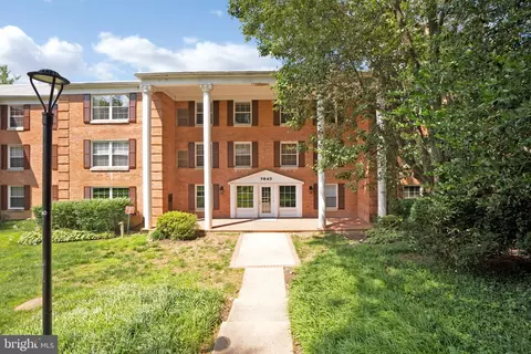 7640 Provincial Dr #110, Mclean, VA 22102 photo 2