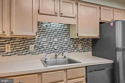 7640 Provincial Dr #110, Mclean, VA 22102 photo 9