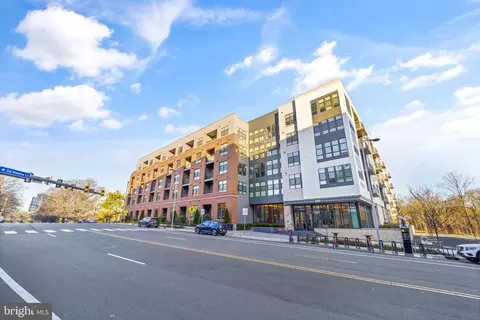 1761 Old Meadow Rd #515, Mclean, VA 22102