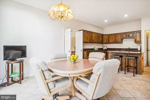 1114 Old Cedar Rd, Mclean, VA 22102 photo 11