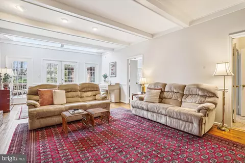 1114 Old Cedar Rd, Mclean, VA 22102 photo 5