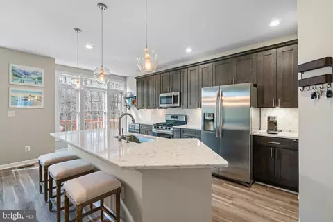 6702 Debra Lu Way, Springfield, VA 22150 photo 5