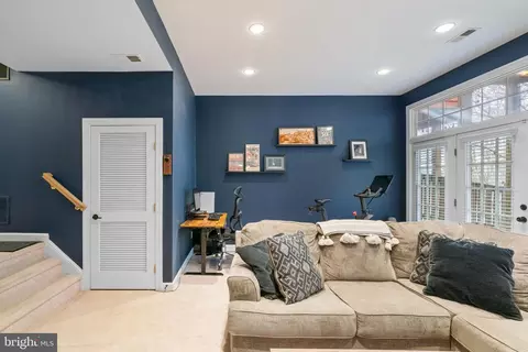 6702 Debra Lu Way, Springfield, VA 22150 photo 32