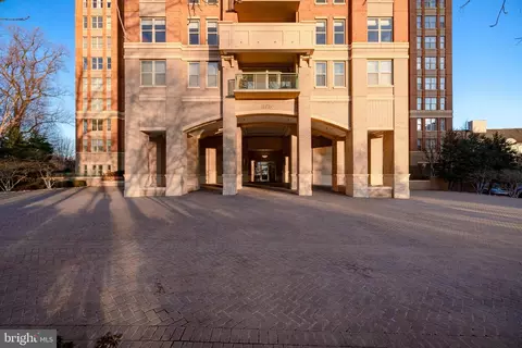 11776 Stratford House Pl #1307, Reston, VA 20190