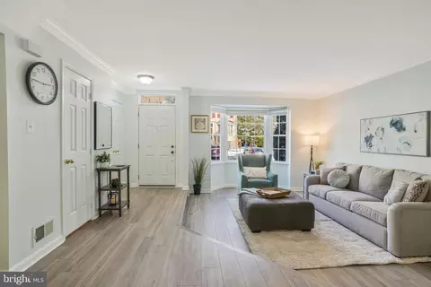 8854 Eagle Rock Ln, Springfield, VA 22153 photo 5