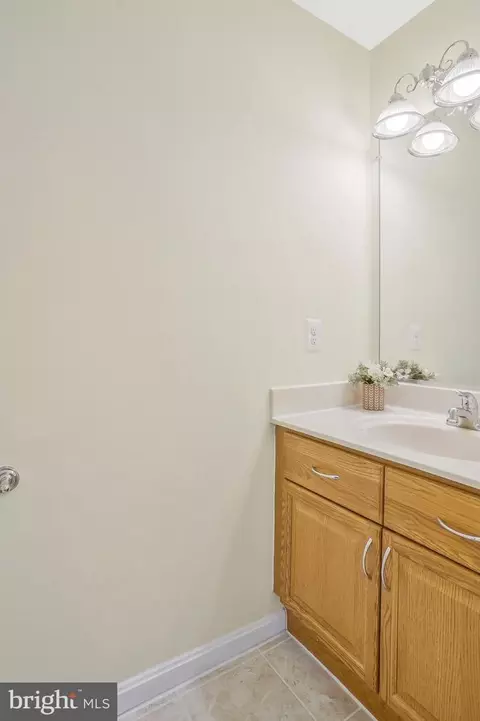 8854 Eagle Rock Ln, Springfield, VA 22153 photo 6