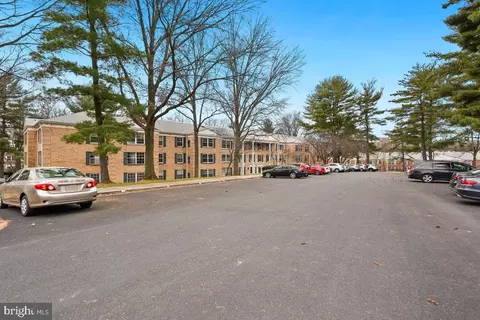 7651 Tremayne Pl #307, Mclean, VA 22102 photo 3