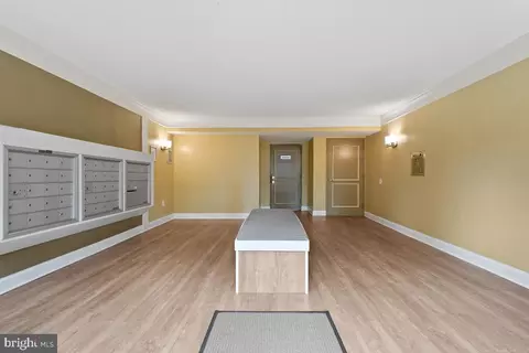 7651 Tremayne Pl #307, Mclean, VA 22102 photo 4