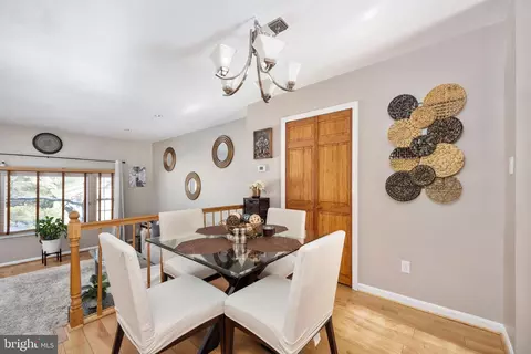 8404 Penshurst Dr #585, Springfield, VA 22152 photo 13
