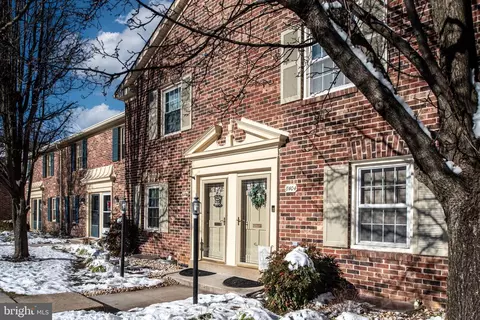 8404 Penshurst Dr #585, Springfield, VA 22152 photo 47