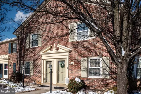 8404 Penshurst Dr #585, Springfield, VA 22152 photo 48