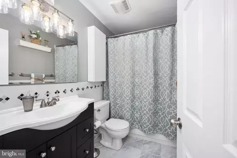8404 Penshurst Dr #585, Springfield, VA 22152 photo 28