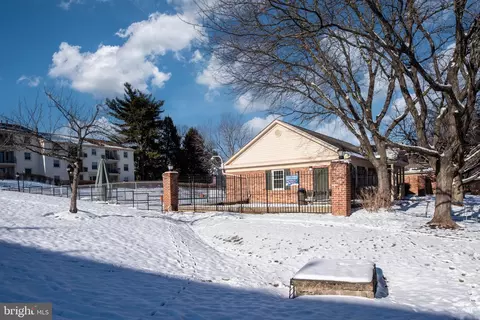 8404 Penshurst Dr #585, Springfield, VA 22152 photo 58