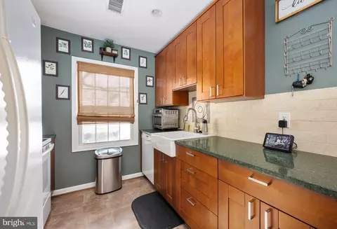 8404 Penshurst Dr #585, Springfield, VA 22152 photo 16