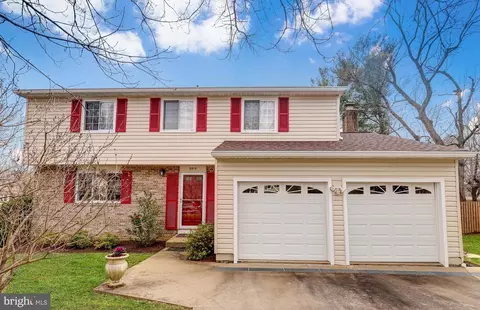 9915 Brightlea Dr, Vienna, VA 22181