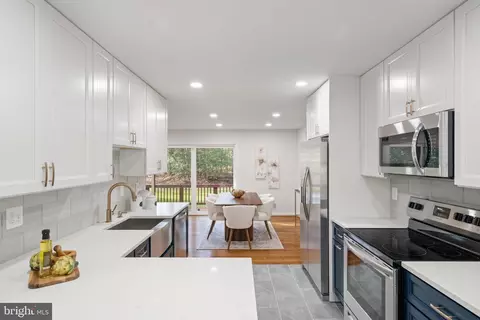 2510 Pegasus Ln, Reston, VA 20191 photo 3