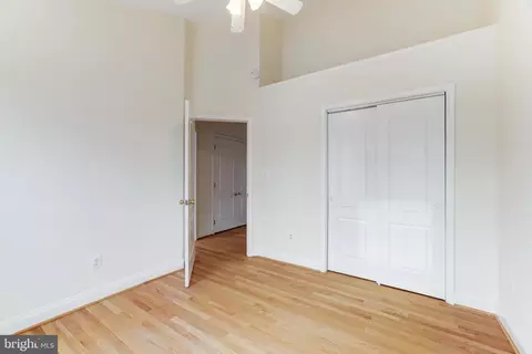 2071 Capstone Cir, Herndon, VA 20170 photo 28