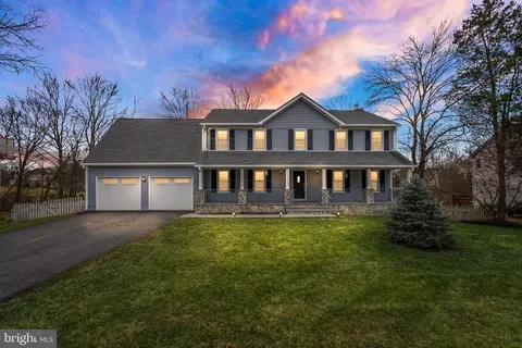 12203 Sugar Maple Dr, Herndon, VA 20170