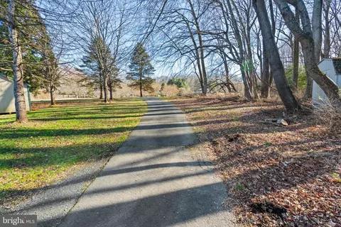 9832 Faust Dr, Vienna, VA 22182 photo 52