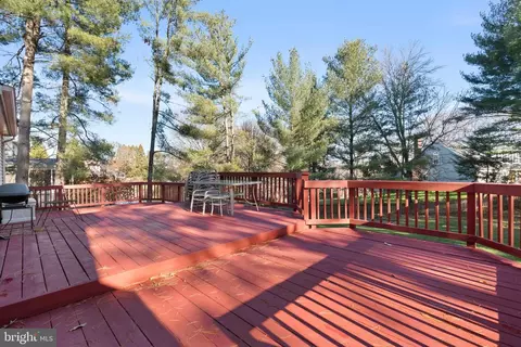 9832 Faust Dr, Vienna, VA 22182 photo 38