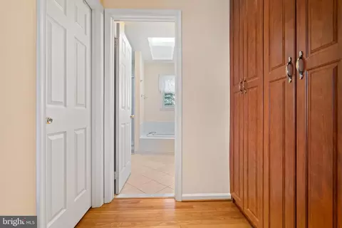 9832 Faust Dr, Vienna, VA 22182 photo 21